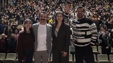 "Külliye'de Ramazan" etkinlikleri kapsamında "Gönül Dağı" dizisi oyuncuları sevenleriyle buluştu