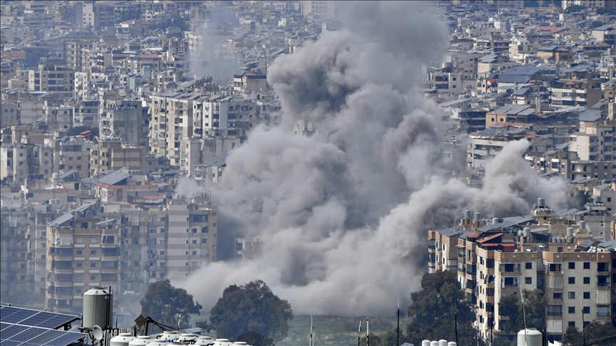 Izraeli sulmon periferitë jugore të Bejrutit pas paralajmërimit për evakuim