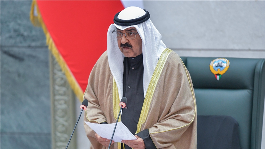 Kuwait emir orders heightened readiness to protect vital sites amid Iranian attacks