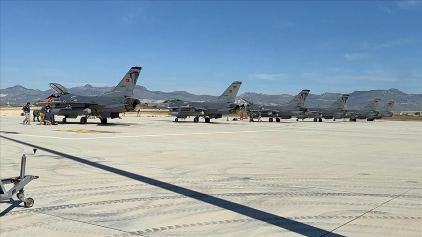 Türkiye despliega 6 caza F-16 en la República Turca de Chipre del Norte “ante los recientes acontecimientos” 