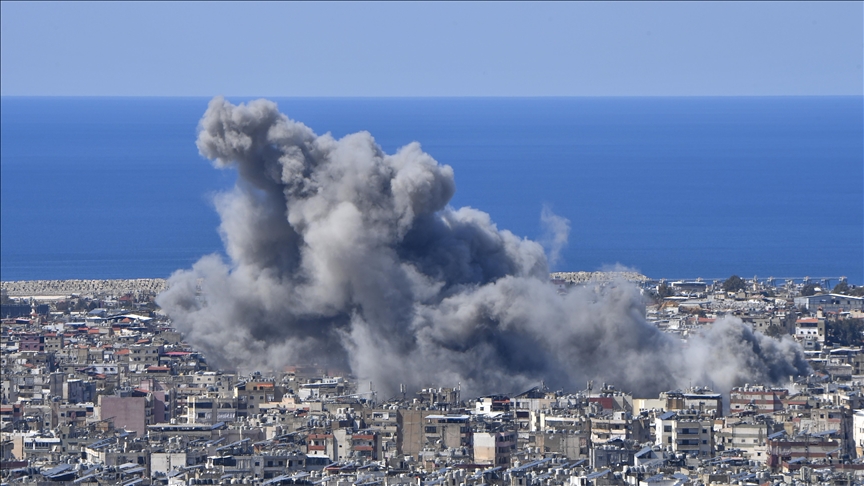 لبنان..17 قتيلا و52 مصابا بغارات إسرائيلية على بيروت وبلدتين