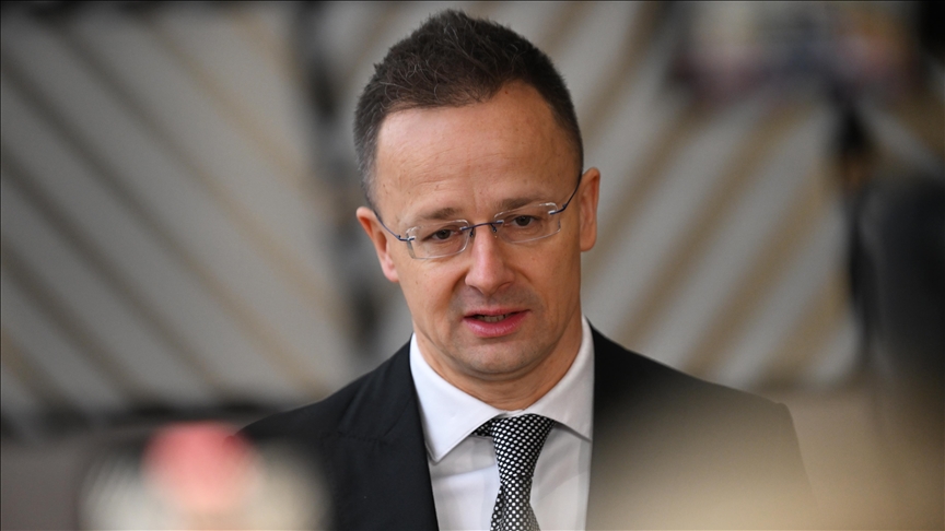 La Hongrie appelle l’UE à lever l’interdiction sur l’énergie russe dans un contexte d’escalade au Moyen-Orient