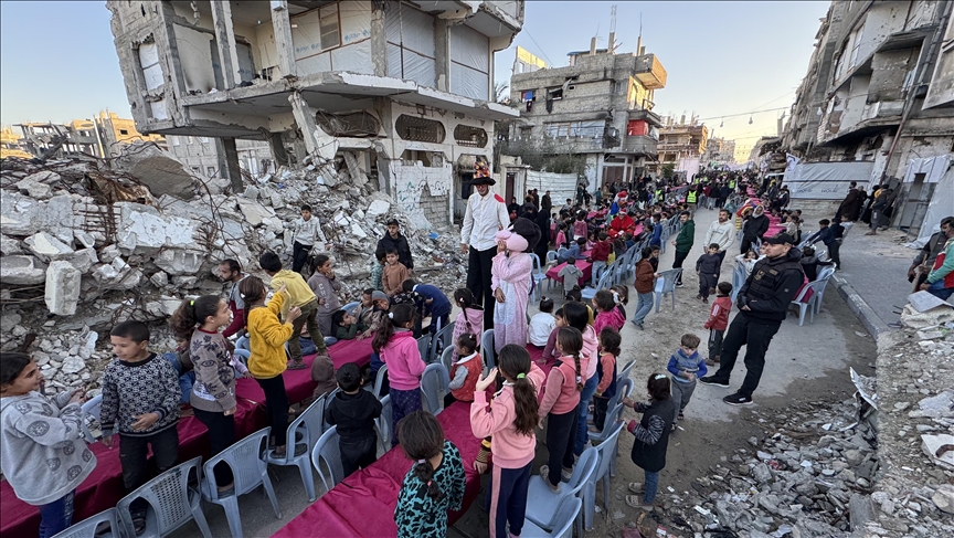 وحيد فوق ركام غزة.. ثاني رمضان للطفل غسان دون أمه وإخوته (تقرير)