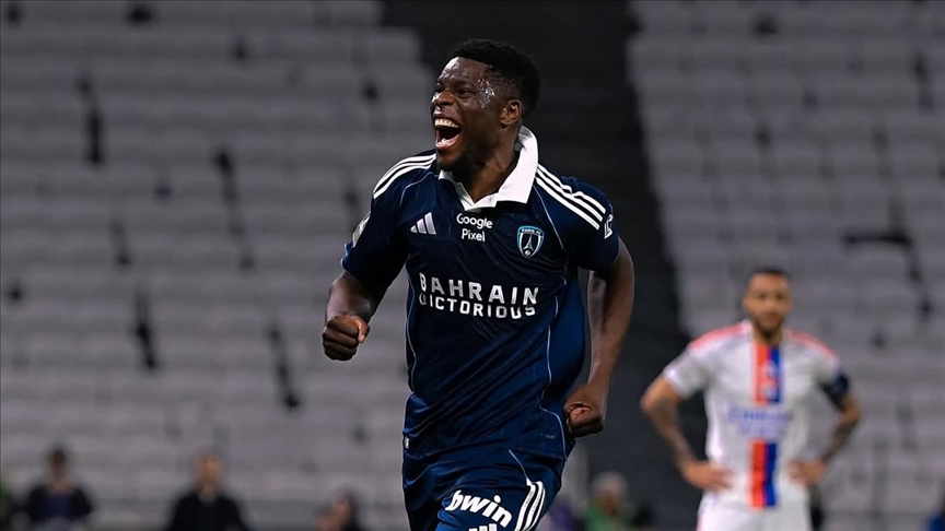 قدم.. أولمبيك ليون يواصل نزيف النقاط في الدوري الفرنسي