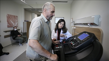 Sağlık Bakanlığı geçen yıl 30 bin 935 hastaya "pulmoner rehabilitasyon" uygulandığını bildirdi