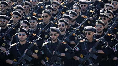 إيران.. الحرس الثوري والجيش يعلنان ولاءهما للمرشد الجديد