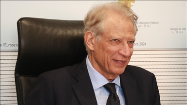 Ex-French premier calls for 'real and tangible consequences' for US-Israeli actions against Iran