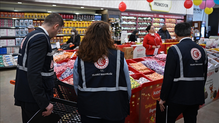 Ramazan Bayramı öncesi marketler denetlendi