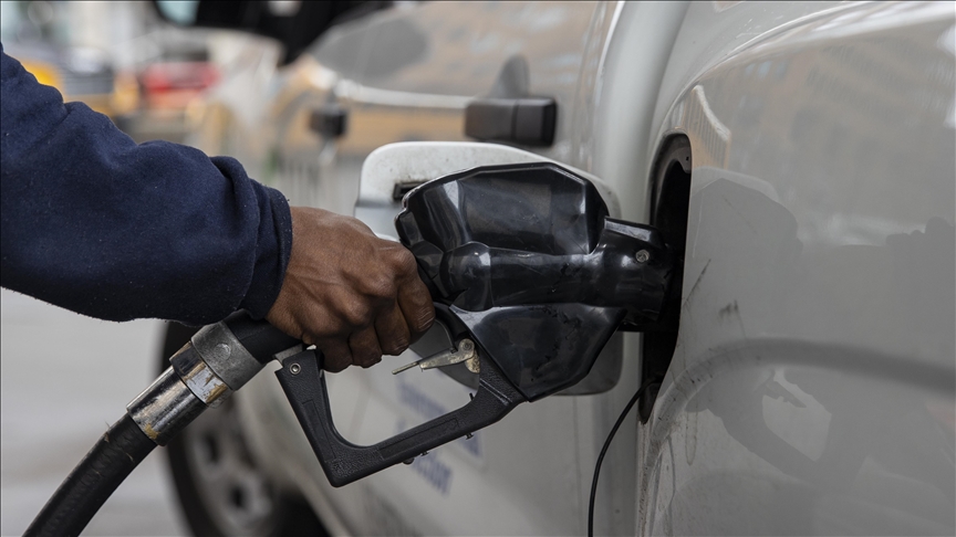 Oil prices swing sharply as market volatility intensifies