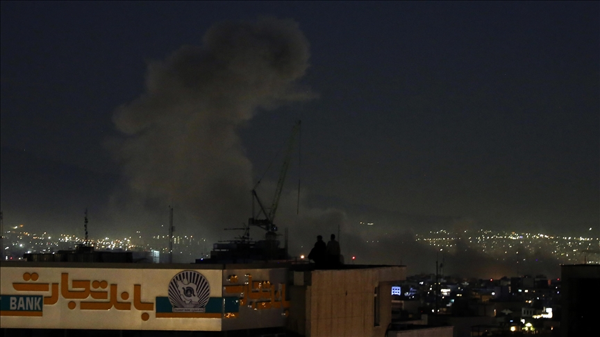 الحرب على إيران.. احتمال انخراط الحوثيين فيها والتداعيات (تقرير)