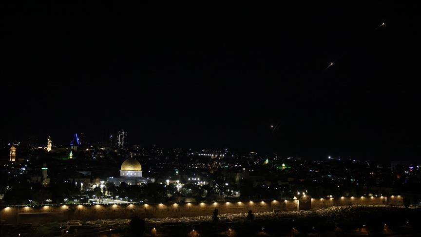 سقوط صاروخ أطلق من إيران في بيت شيمش غرب القدس 