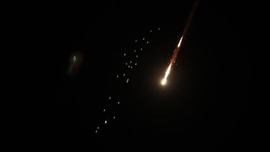 Irani nis sulme të reja me raketa ndaj Izraelit, një raketë bie pranë Kudsit