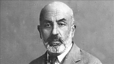 ذكريات القاهرة.. محطات بحياة شاعر الاستقلال التركي أرصوي 