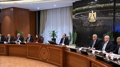 تداعيات حرب إيران.. مصر تمد منحة مالية وتتجه لرفع الحد الأدنى للأجور