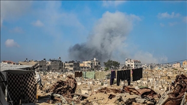 مقتل فلسطيني وإصابة اثنين جراء قصف إسرائيلي على منزل وسط غزة 