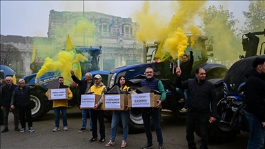 İtalya'da çiftçiler, tarım sektöründe maliyetlerdeki artışları protesto etti