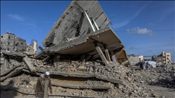 İsrail ordusu ateşkesi ihlal ederek Gazze Şeridi'nin çeşitli bölgelerini bombalamayı sürdürüyor