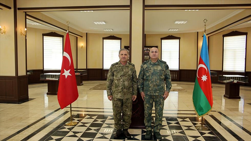 تركيا تؤكد استعدادها لتقديم كافة أنواع المساعدة العسكرية لأذربيجان