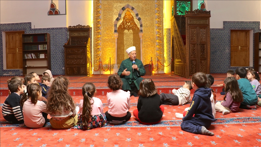 Li Wanê mizgefta dîrokî mazûvaniya xwendekaran dike