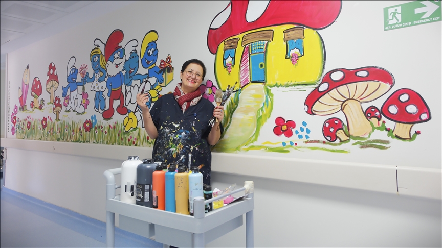 Со мурали на болничките ѕидови, турска уметница им влева надеж на болните деца