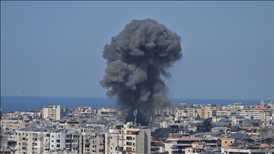 İsrail, Lübnan'ın başkenti Beyrut'taki Dahiye bölgesine hava saldırıları düzenledi