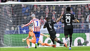 UEFA Liga prvaka: Bayern i Atletico Madrid jednom nogom u četvrtfinalu, remi Barcelone i Newcastlea