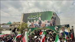 Ji bo fermandarên Îranî yên ku di êrîşên Amerîka û Îsraîlê da hatin kuştin li Tehranê merasima cinazeyê hat lidarxistin