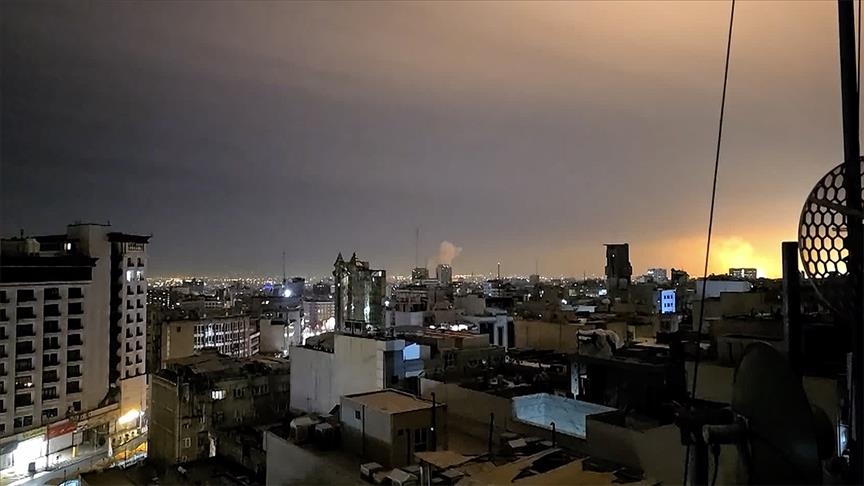 إيران.. دوي انفجارات عنيفة ومتتالية في العاصمة طهران