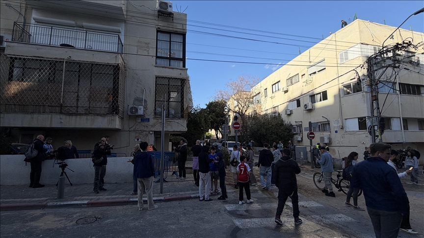 Explosions heard in Tel Aviv, Jerusalem after Iranian missile launches, Israeli military says