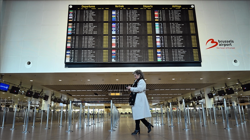 Aeroporti i Brukselit paralizohet ndërsa greva kombëtare pezullon fluturimet