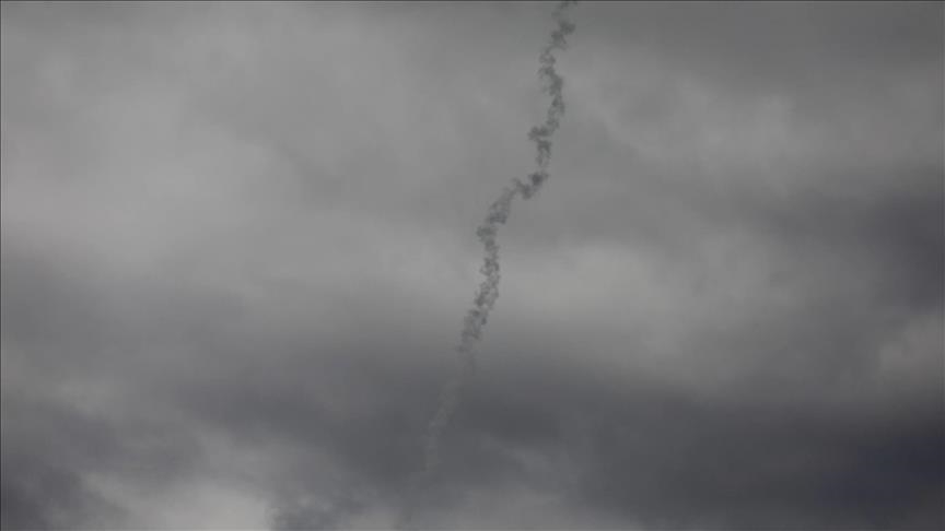 الجيش الإيراني يعلن استهداف قاعدتين جويتين ومقر الشاباك بإسرائيل