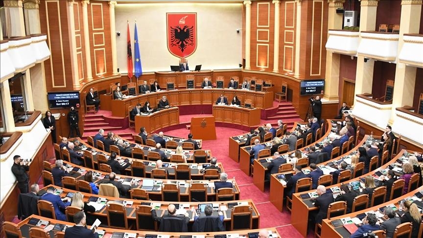 Албанскиот Парламент го отфрли барањето на обвинителството во случајот против поранешната вицепремиерка Балуку