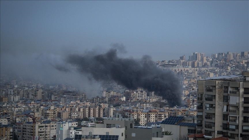 إسرائيل تقصف مبنى في بعلبك شرقي لبنان بعد إنذار بإخلائه
