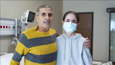 20 yıl önce kardeşine karaciğerini verdi, şimdi de böbreğiyle kızına can oldu