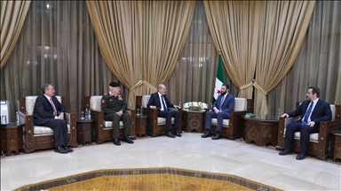 الأردن وسوريا يبحثان التعاون الأمني ويدينان اعتداءات إيران