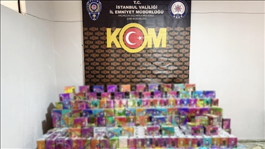 İstanbul'da 20 bin 300 kaçak elektronik sigara ele geçirildi 