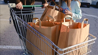 Tek kullanımlık plastiklerin yerine kağıt ve ahşap ürünler kullanılacak