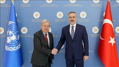 وزير الخارجية التركي يلتقي غوتيريش في أنقرة