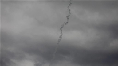 الجيش الإيراني يعلن استهداف قاعدتين جويتين ومقر الشاباك بإسرائيل