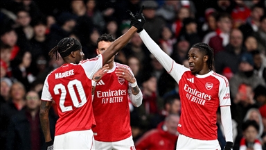 قدم.. أرسنال الإنجليزي يعود بتعادل ثمين أمام باير ليفركوزن الألماني