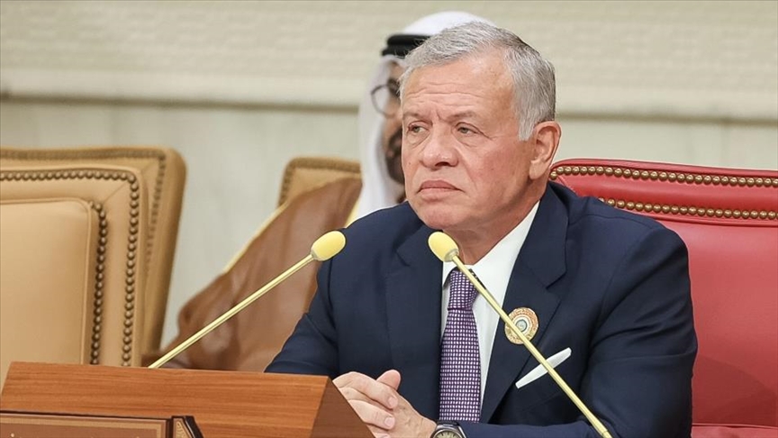 ملك الأردن ورئيس الإمارات يدعوان لتكثيف جهود تهدئة الإقليم