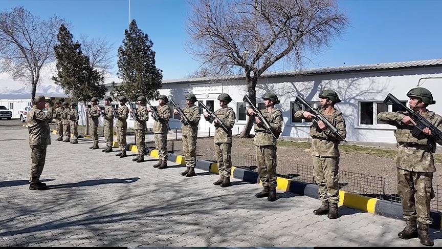 بازدید فرمانده نیروی زمینی ارتش ترکیه از مرز ایران
