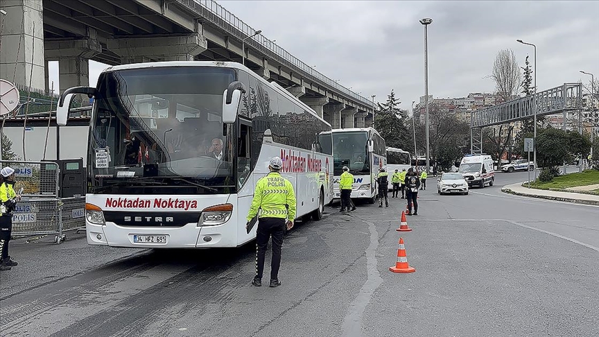 Polis ekipleri, bayram öncesi Büyük İstanbul Otogarı'nda denetim yaptı