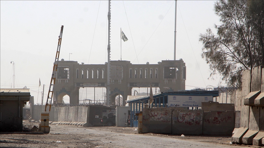 Afghan government says 4 killed in fresh airstrikes by Pakistan