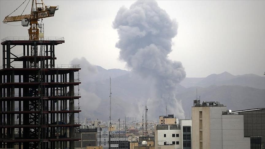 دوي انفجارات متتالية في طهران