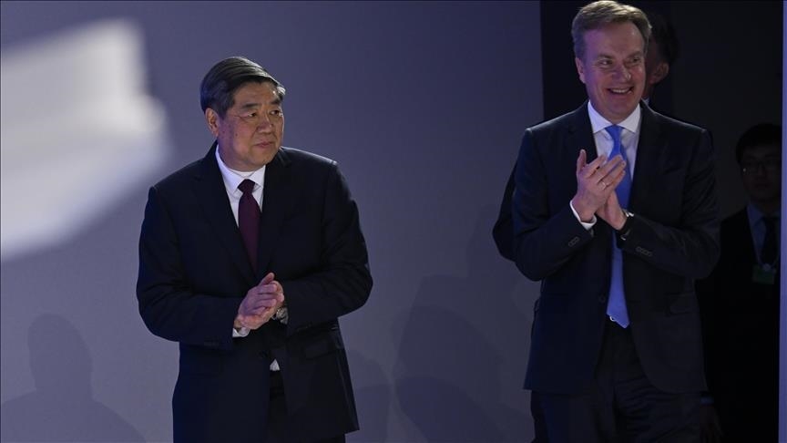 Chine et États-Unis tiendront des pourparlers commerciaux à Paris dans un contexte de tensions au Moyen-Orient