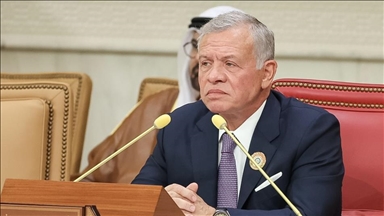 ملك الأردن ورئيس الإمارات يدعوان لتكثيف جهود تهدئة الإقليم