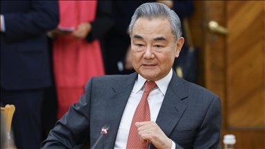 China’s top diplomat urges talks to end Pakistan-Afghanistan tensions, warns against use of force