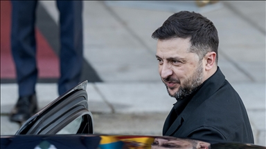 Zelensky affirme que la Russie fournit des drones à l’Iran et appelle à un règlement diplomatique