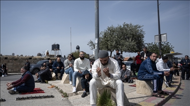 Israeli restrictions at Al-Aqsa, Ibrahimi mosques 'violate freedom of worship'